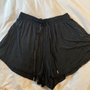 Lululemon dancer shorts size 4 or 6, fits like a small